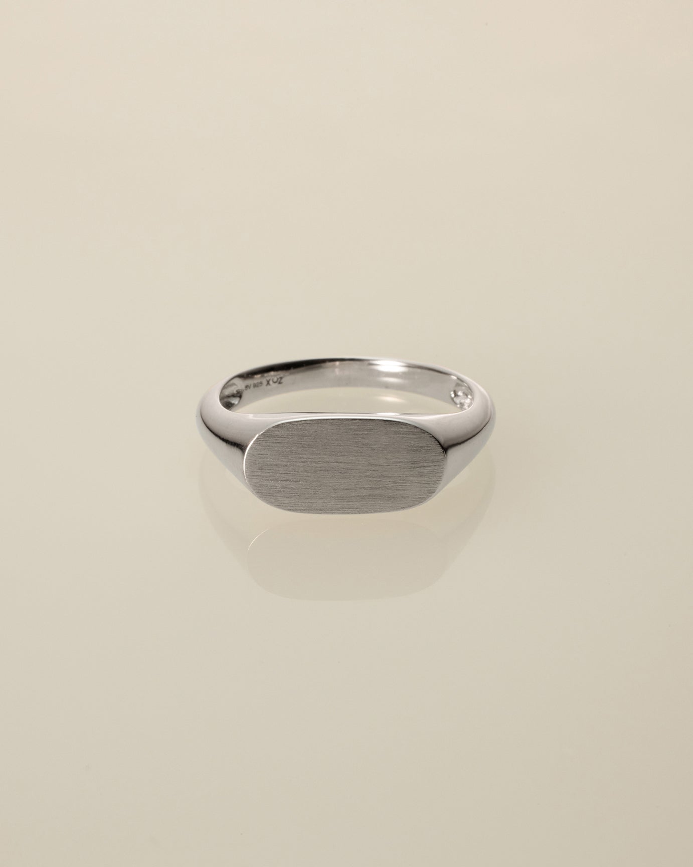 mat oval signet ring silver<br>マットオーバル シグネットリング シルバー