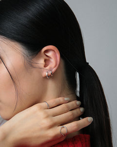 K18 flat hoop pierced earring <br>K18 フラット フープピアス [ミディアム]